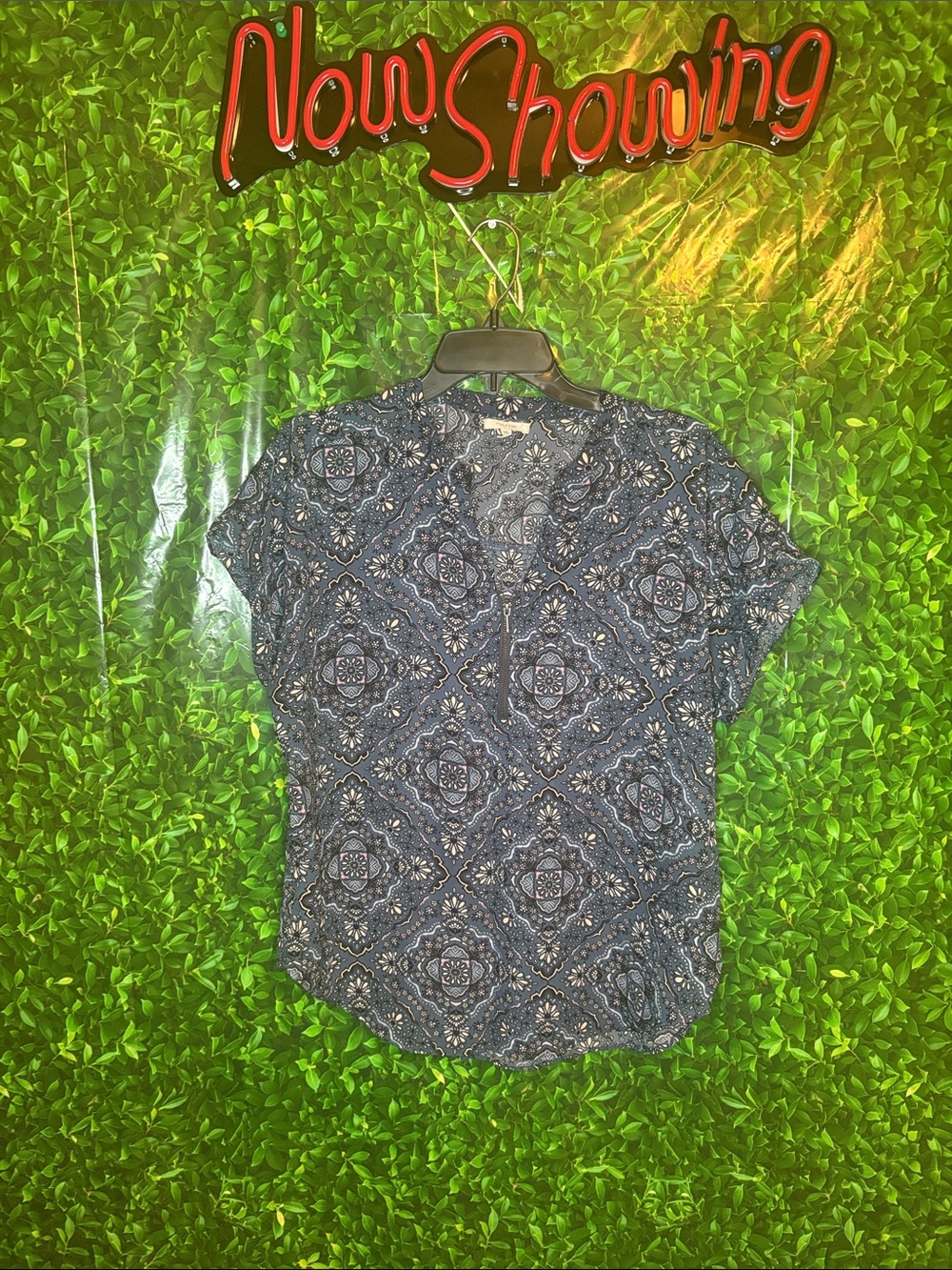 Maurices Navy Blue Patterned Short Sleeve Blouse